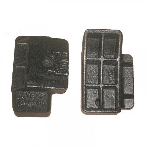 后桥上推力杆支座