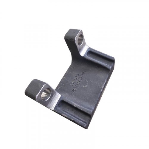 中桥推力杆支座